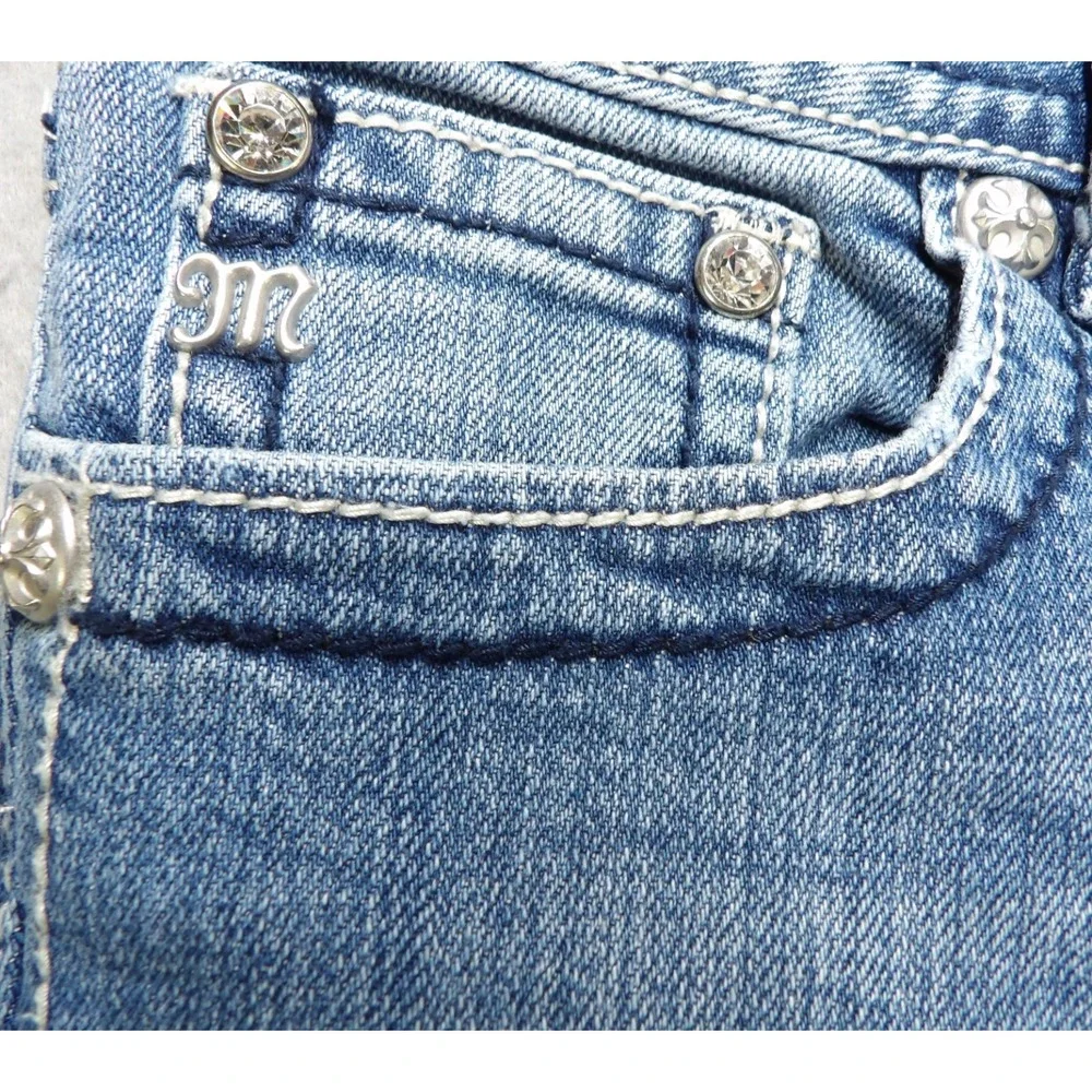 Miss Me Women Capri Jeans 28 Blue Denim Embellished Cross Flap Pocket Rhinestone